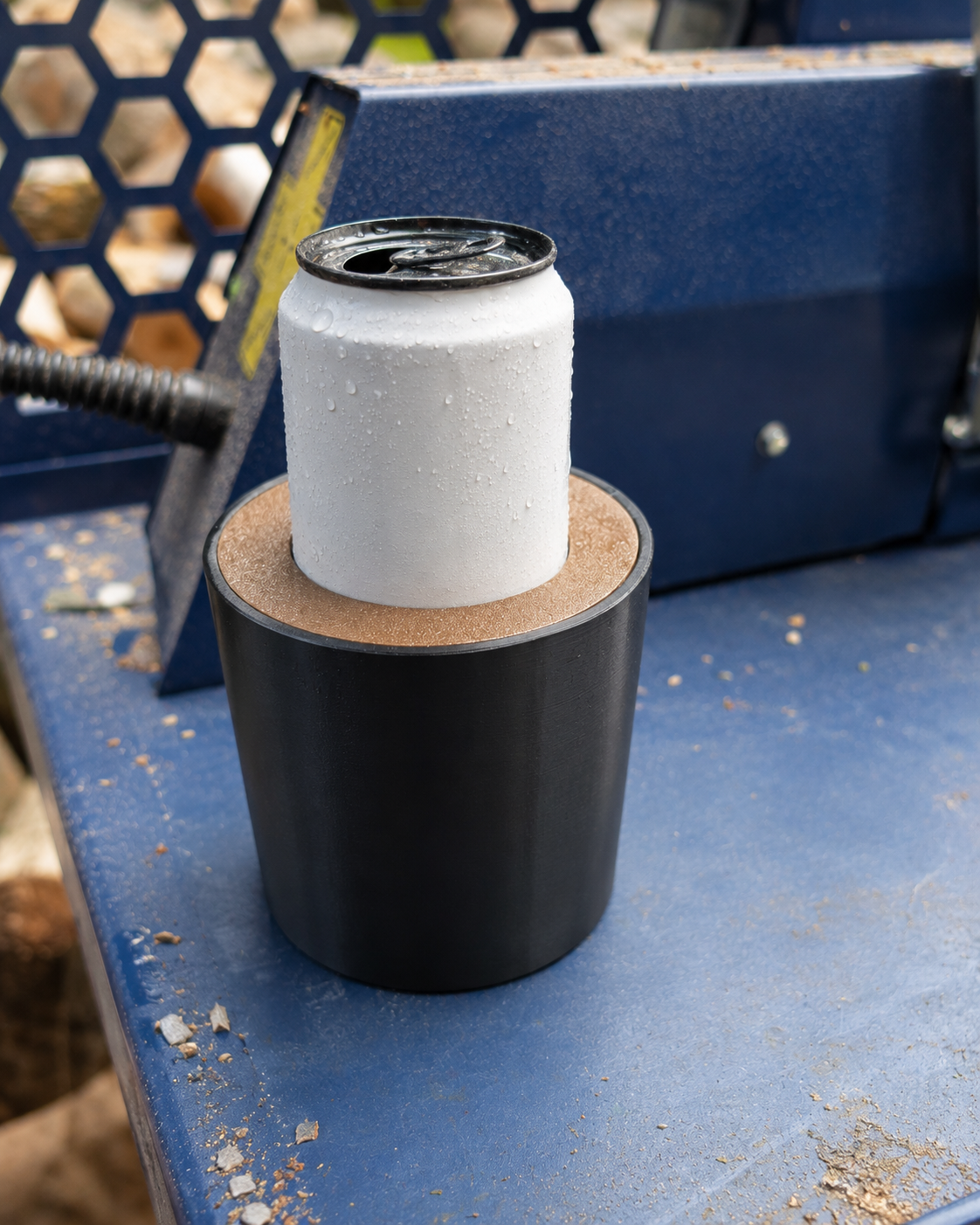 Getränkehalter mit Kühl-Inlay – für 0,5-l-Dosen & 0,33-l-Bierflaschen